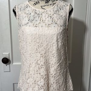 NWT Laundry by Shelli Segal Women’s Cream colored Sleeveless Lace Top in Medium